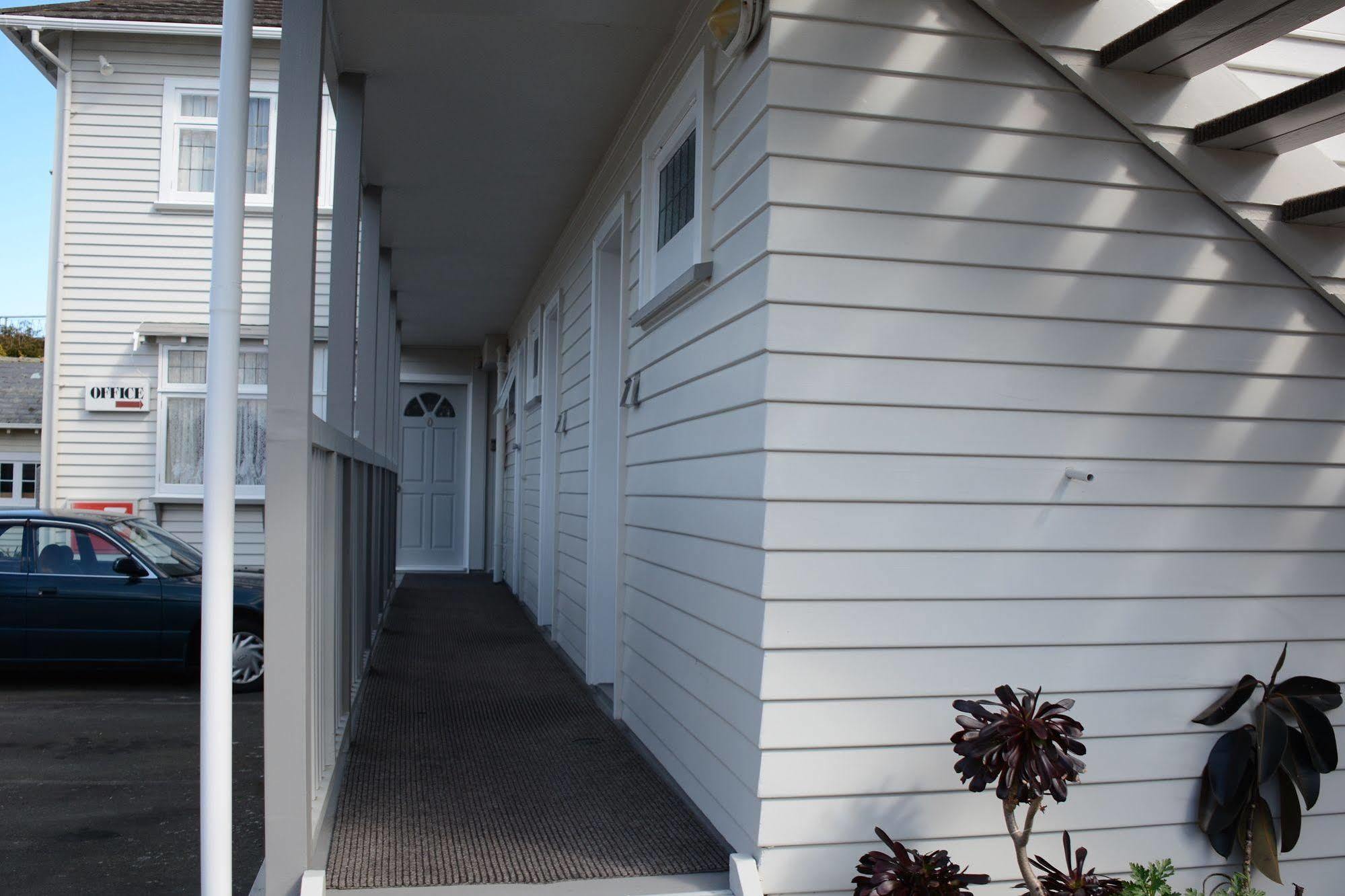 Abbeycourt Motel Lower Hutt Exterior photo